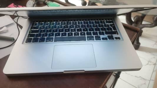 Apple Macbook Pro 13-Inch Mid 2012| Core i5|4GB Ram| Excellent Conditi