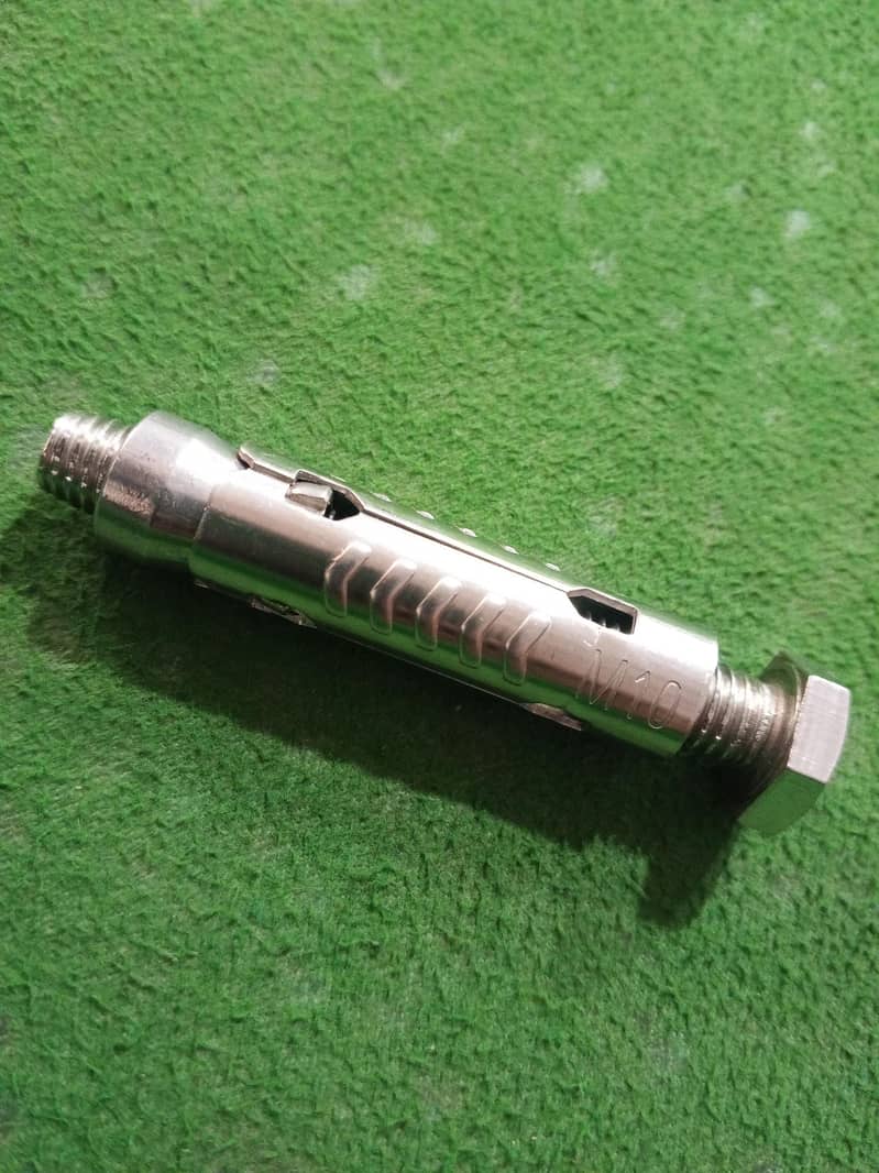 Raval Bolt 2