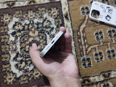 Apple iPhone 13 mini