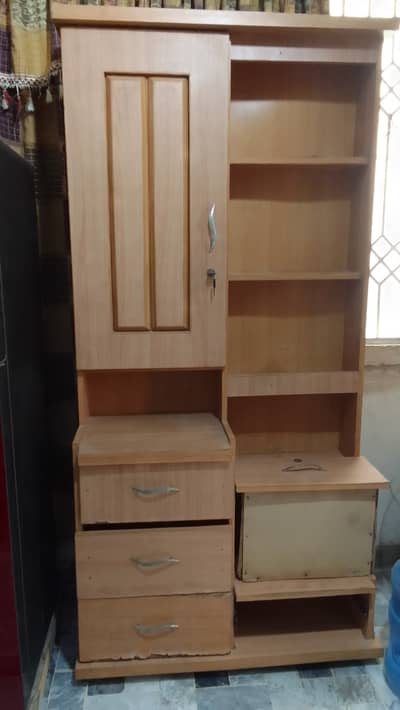 Dressing table