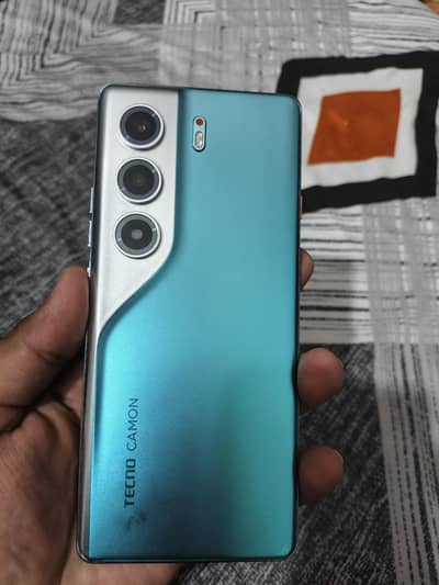 Tecno CAMON 40 Pro 8/256 Like new 0315//4268//747