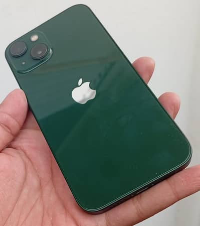 Apple iPhone 13