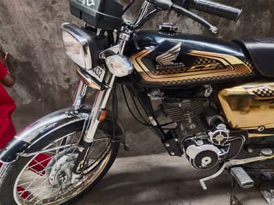 Honda CG 125 Soecial Edition Gold 2025