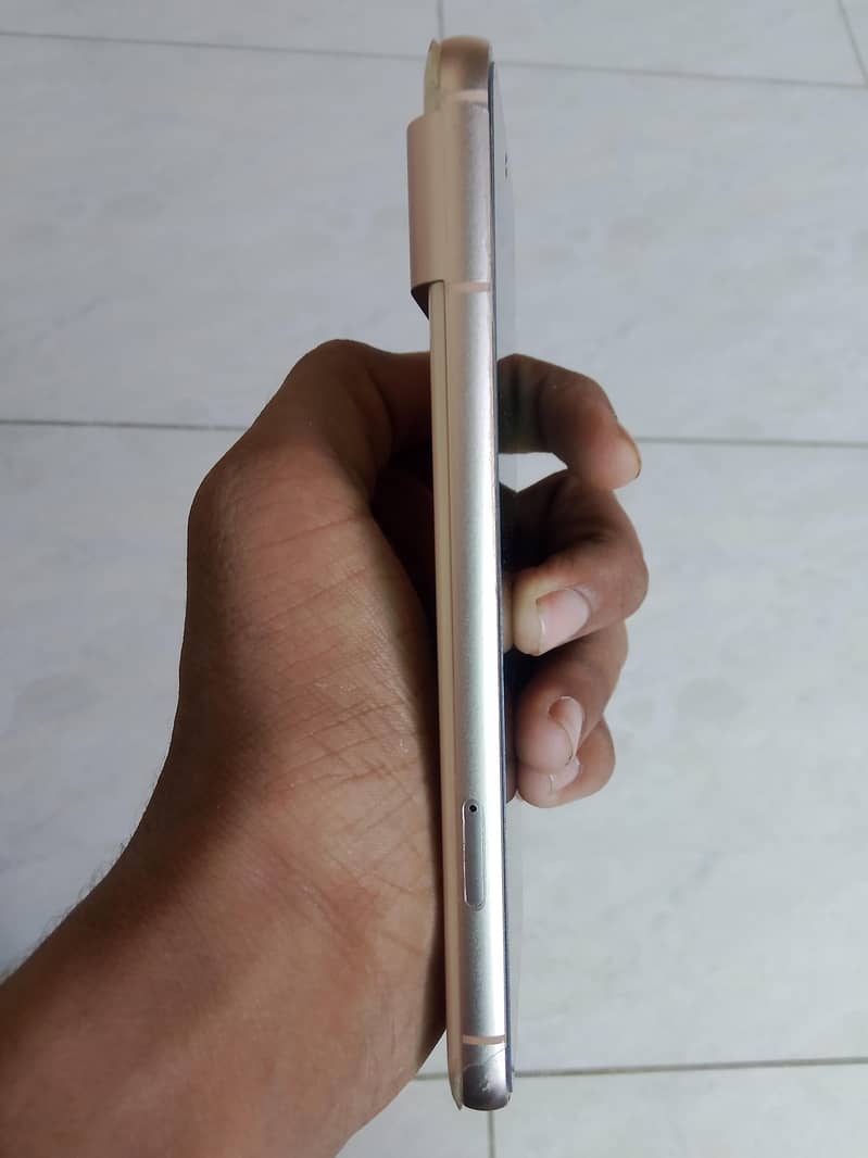 Google Pixel 8 2