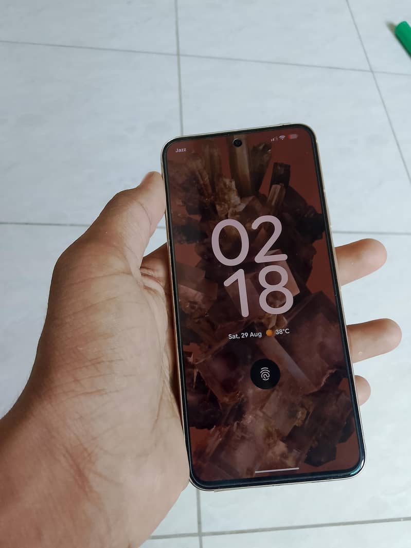 Google Pixel 8 3