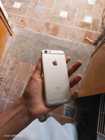 Apple iPhone 6S