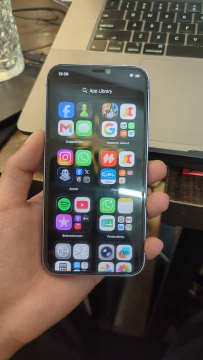 Apple iPhone 12