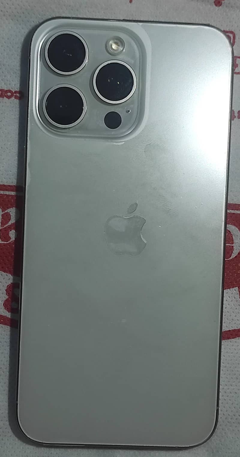 Apple iPhone 15 Pro Max 0