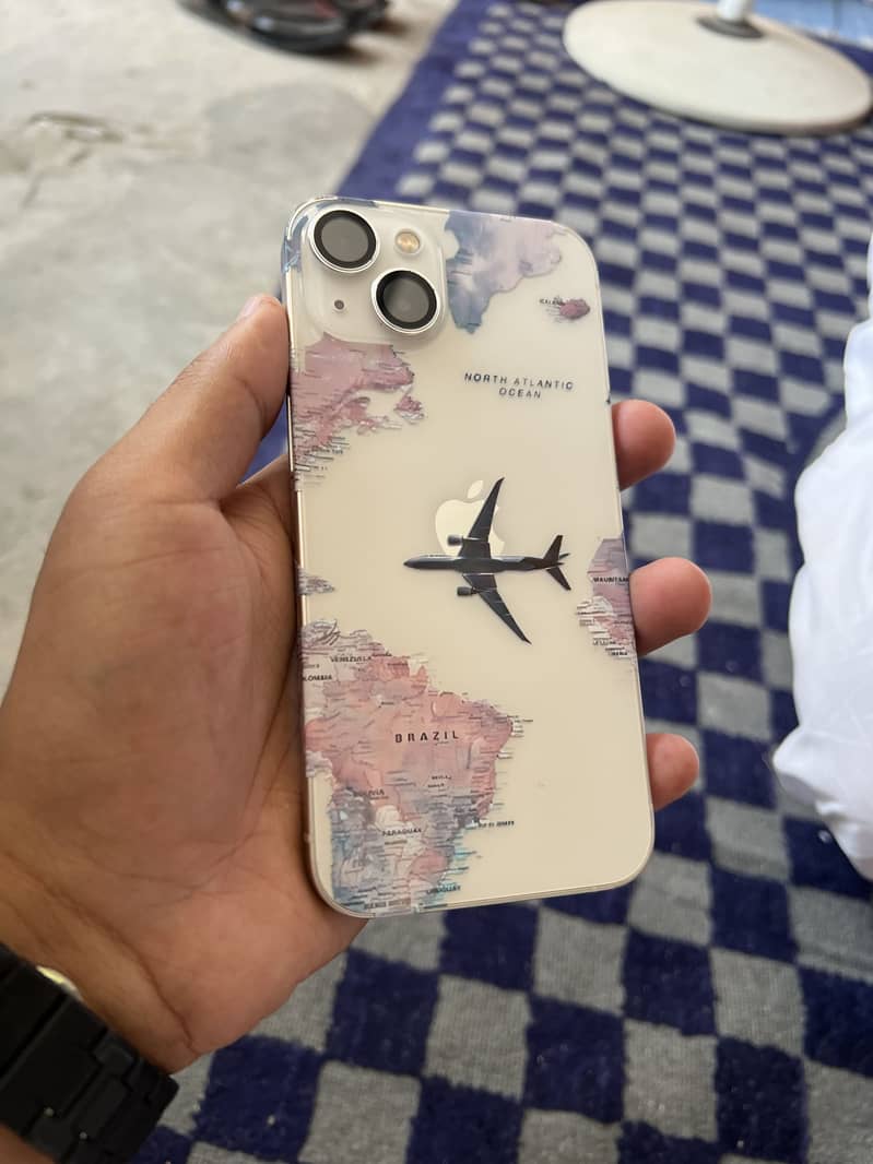 Apple iPhone 13 0