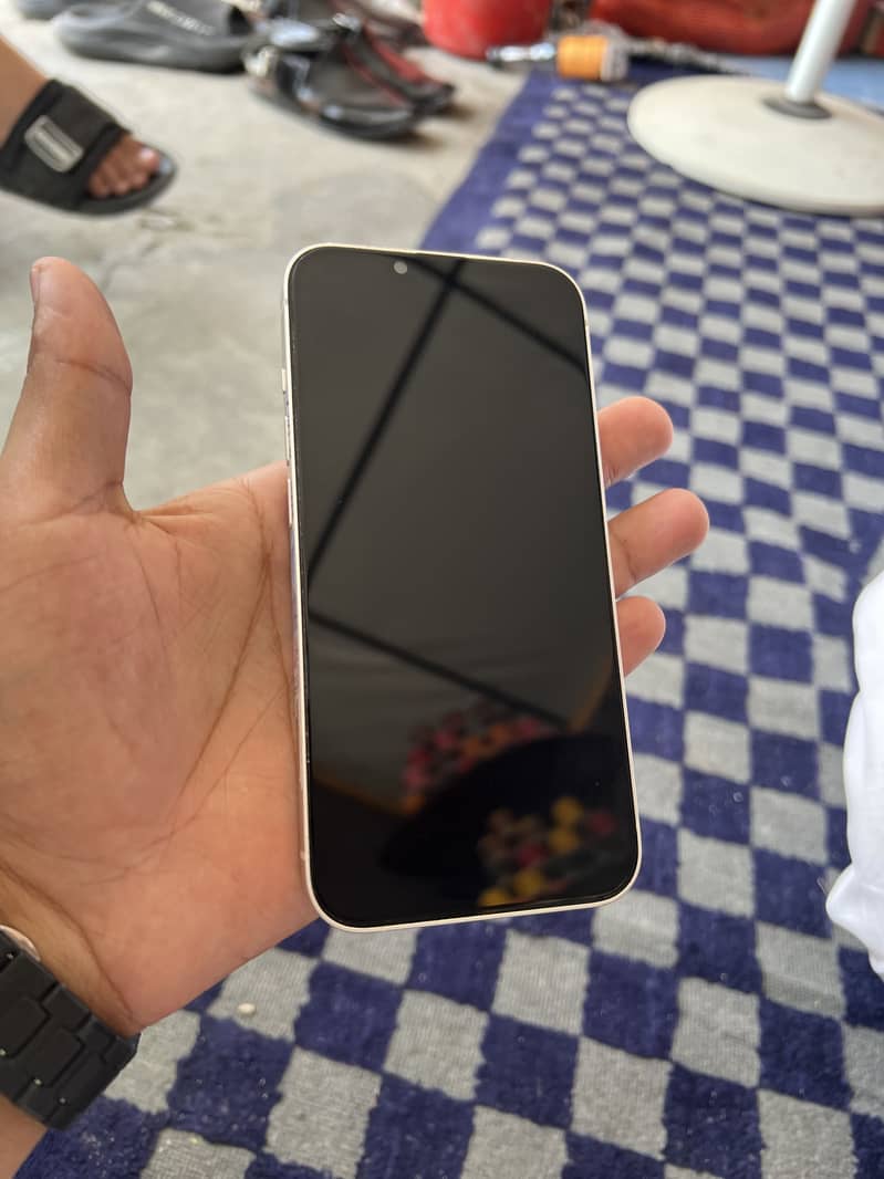 Apple iPhone 13 3