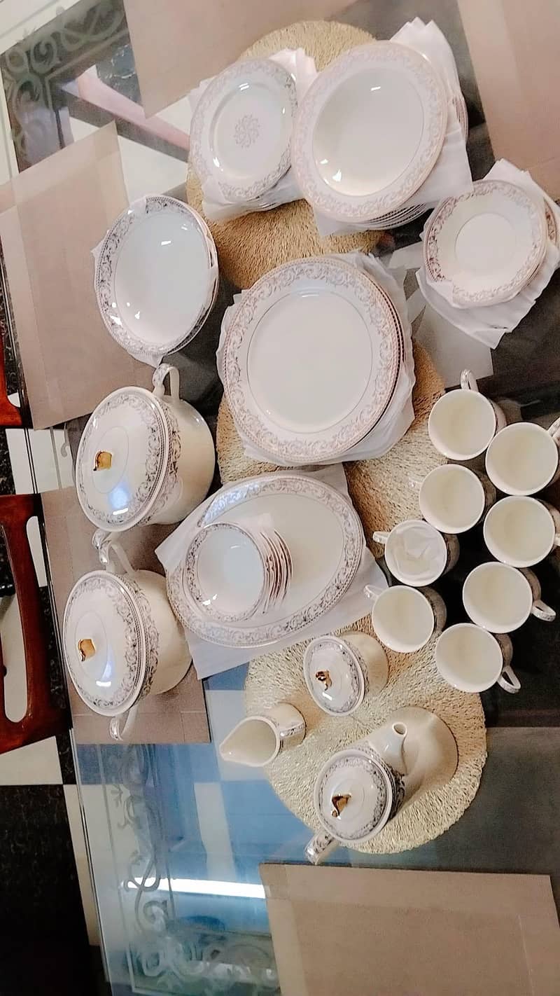 Dinner set 1