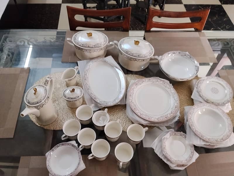 Dinner set 3