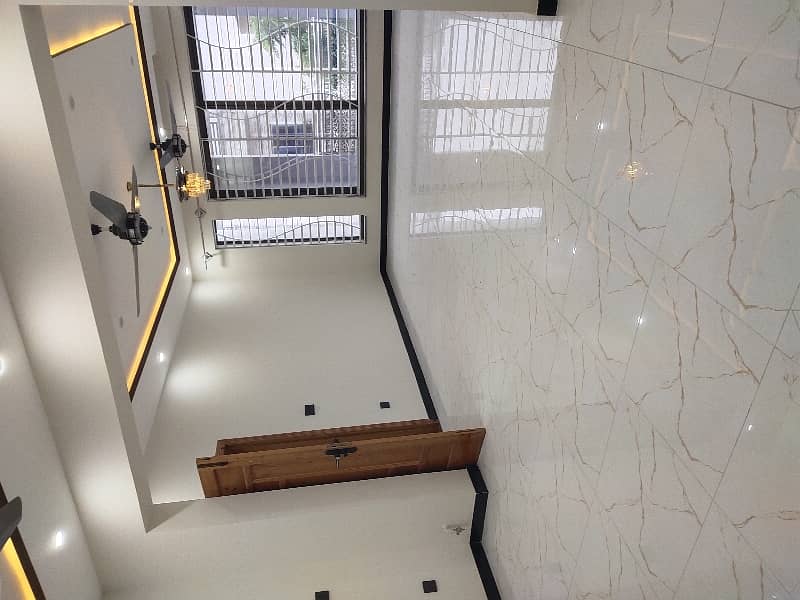 Upper portion available no water 16
