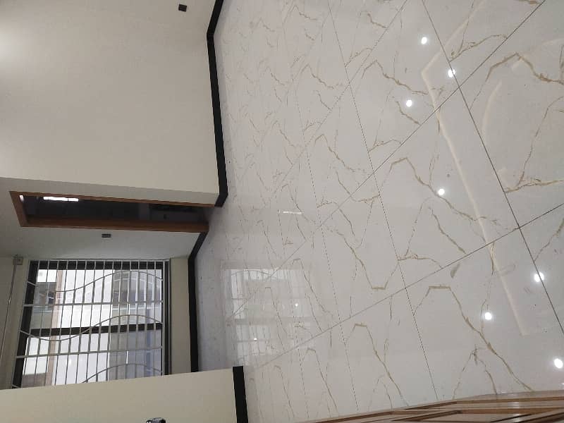 Upper portion available no water 21