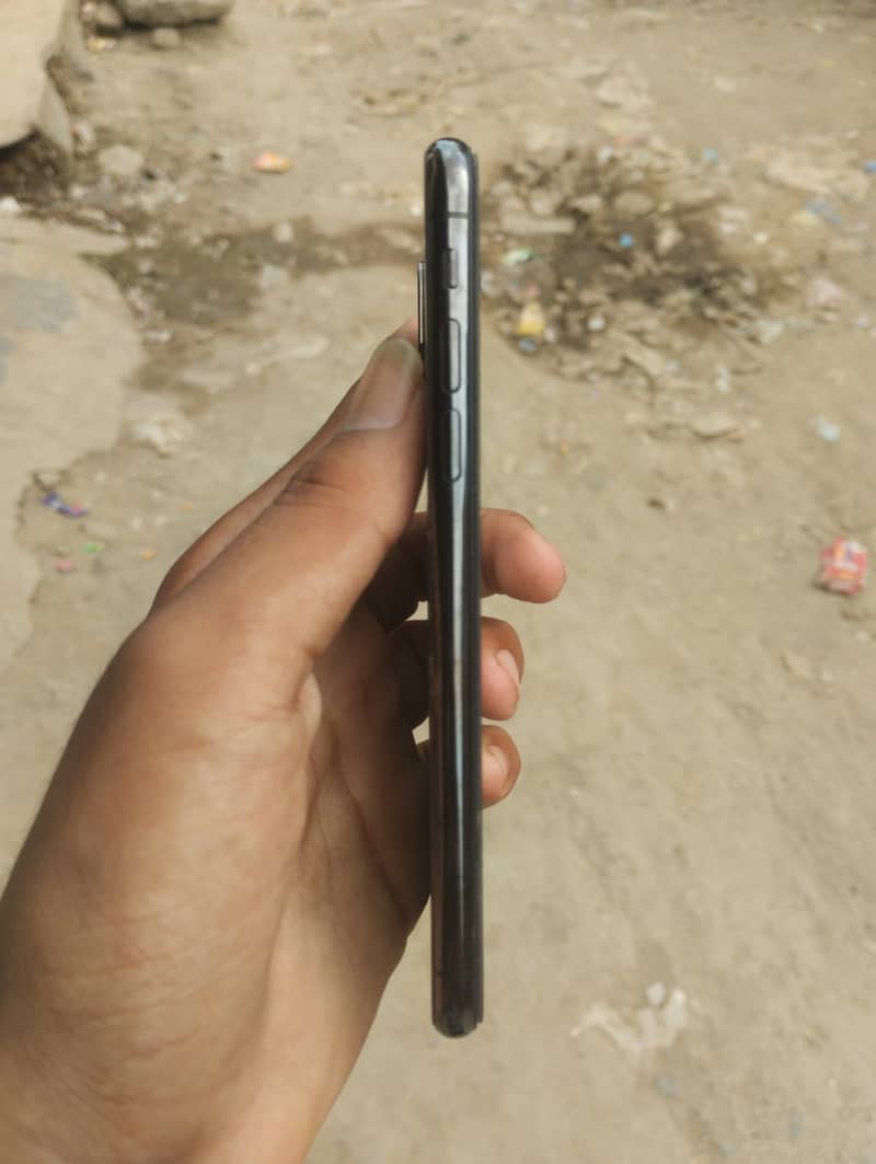Apple iPhone X 1