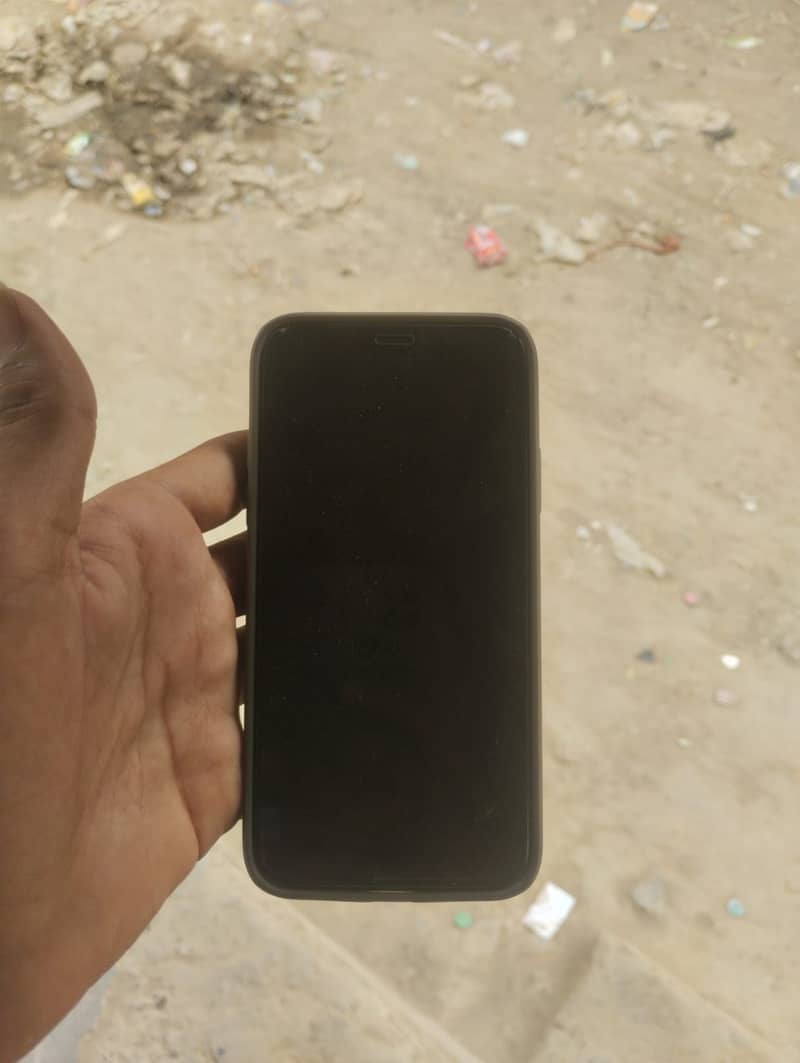 Apple iPhone X 3