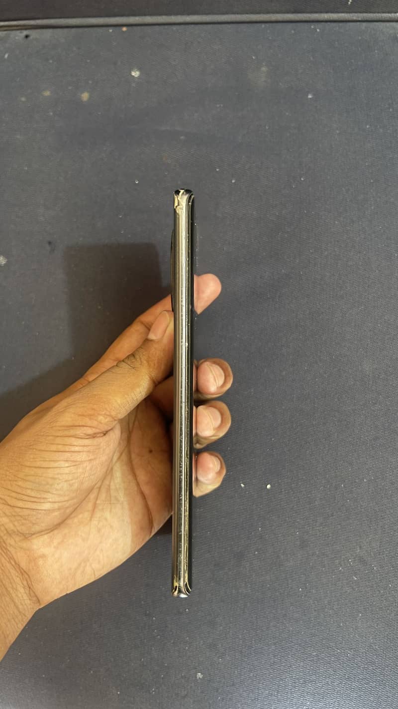 Tecno CAMON 30S 1