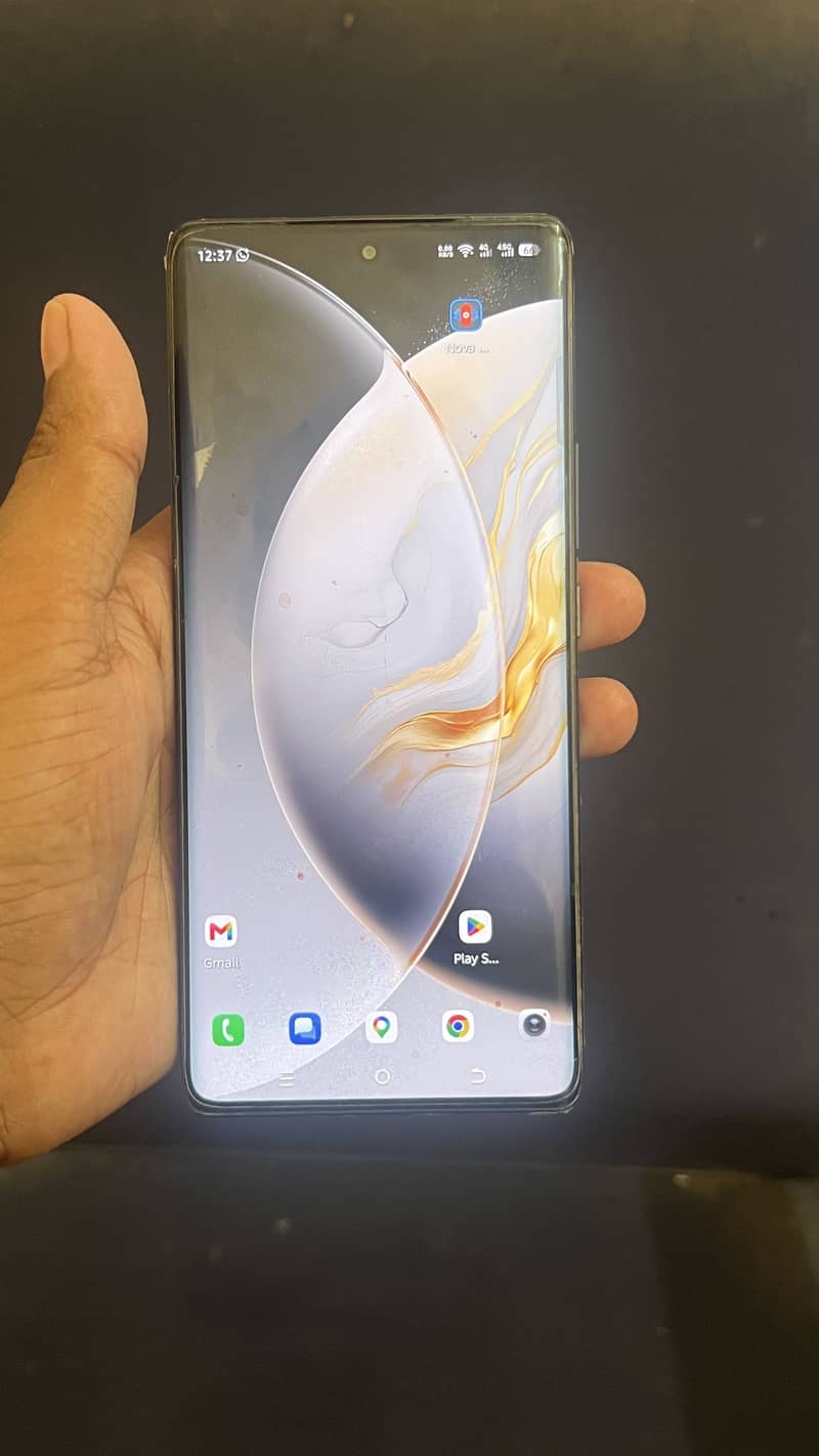 Tecno CAMON 30S 3