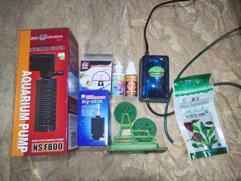 Full Aquarium Setup for Sale - 2x1x1.5 FT Glass Tank with Accessories — photo 5
