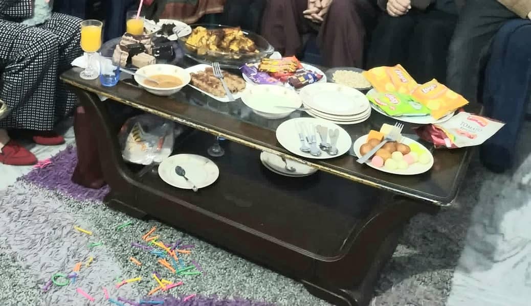 tea table. 0