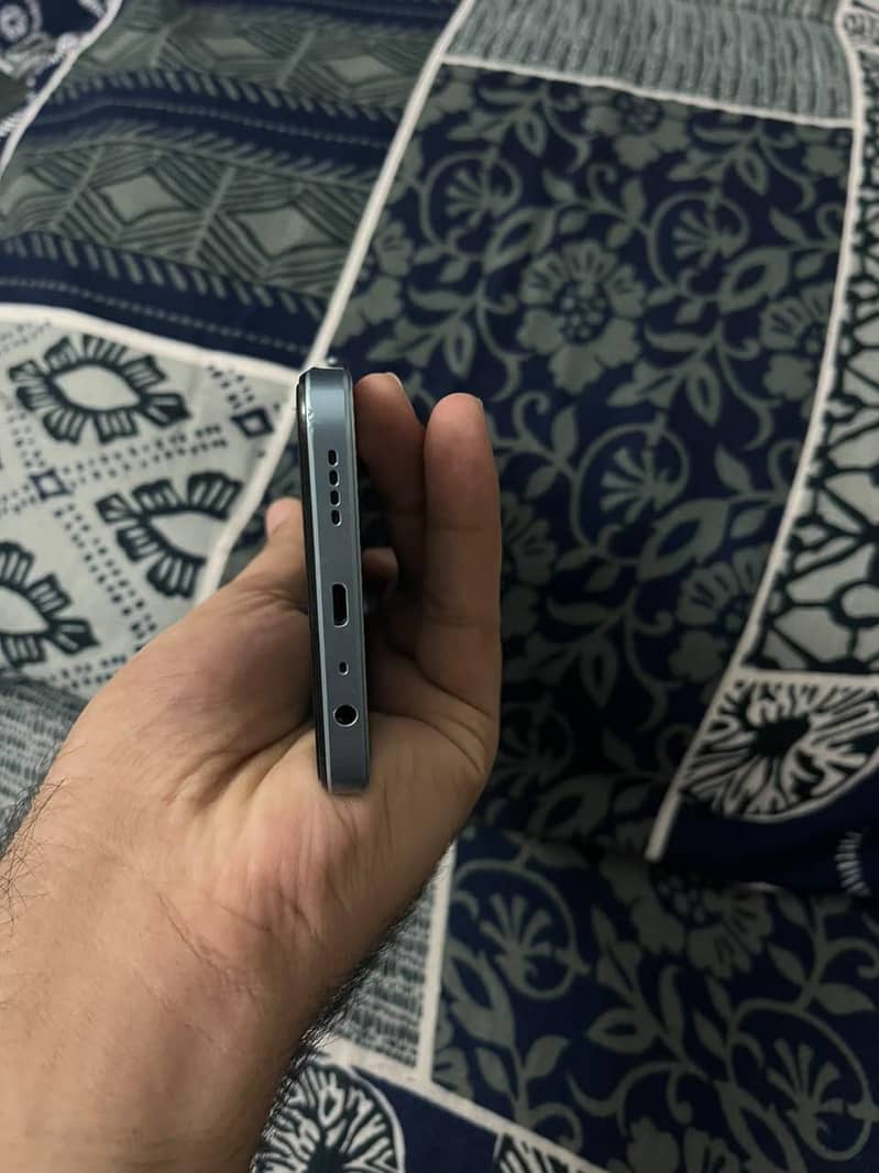 Realme C30 12