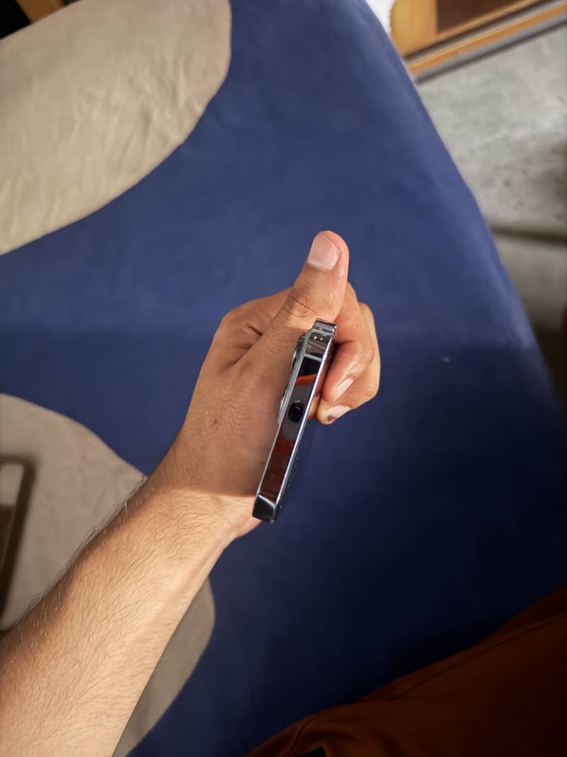 Apple iPhone 13 Pro 3