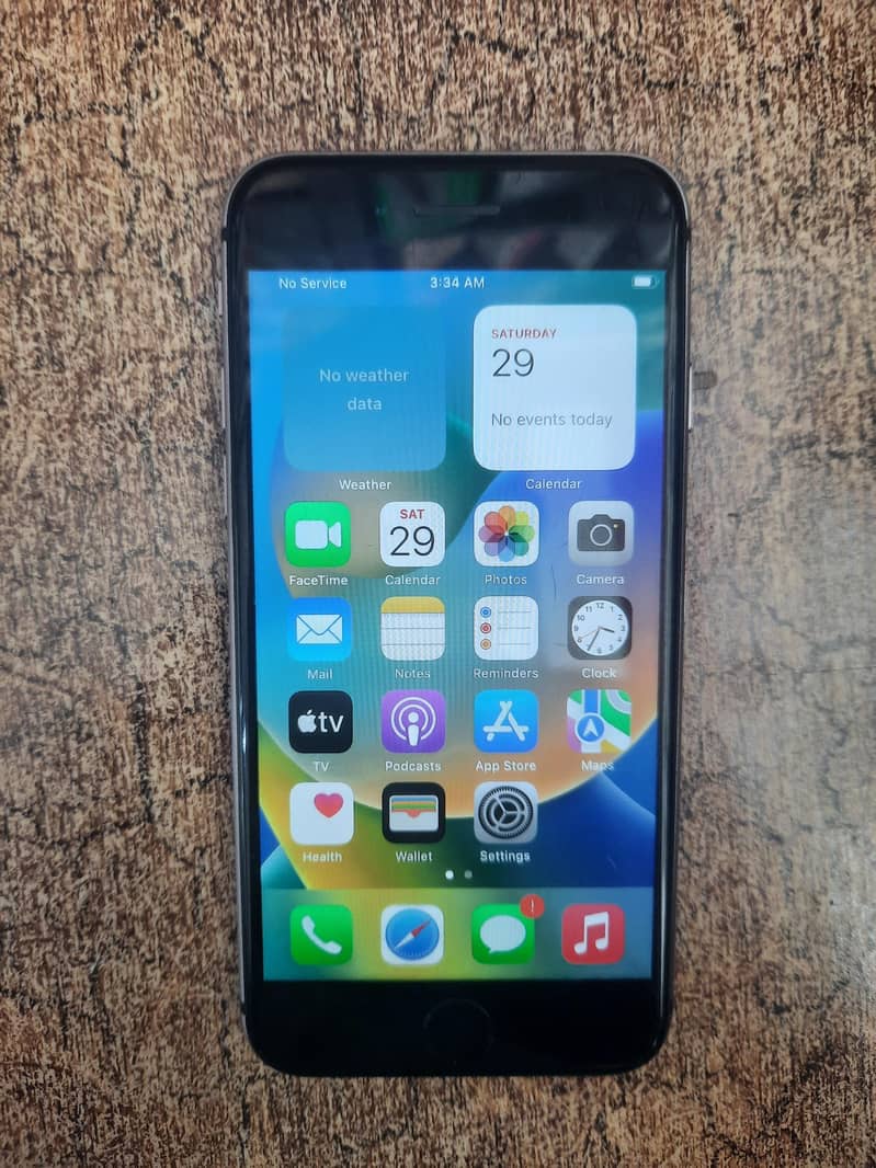 Apple iPhone 8 1