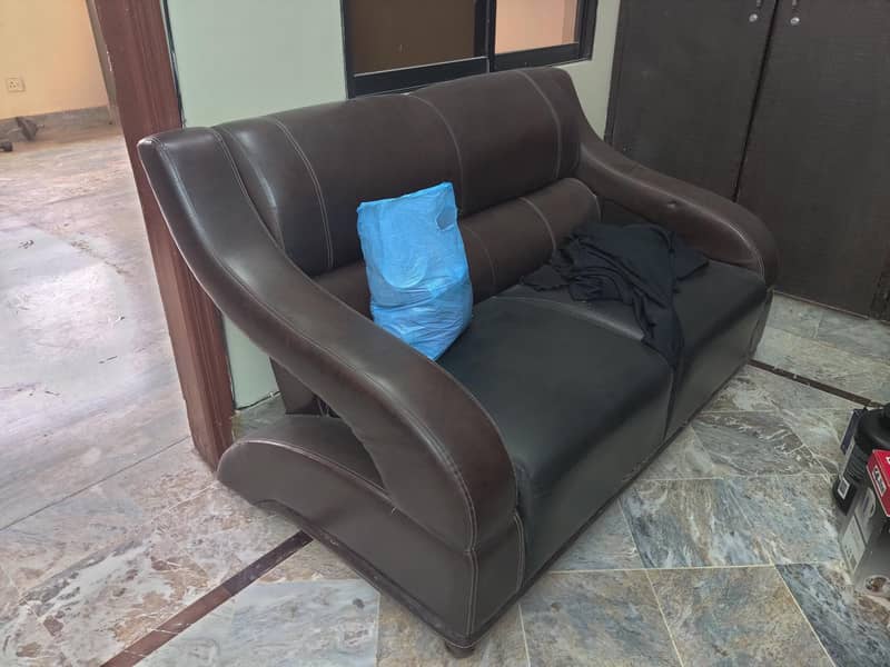7 seater sofas for sell with table 2