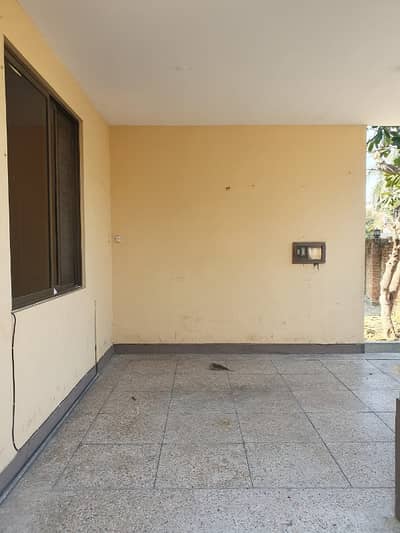 Next To Park Ideal Location Nears Masjid 10 Marla House Available For Sale In DHA Phase 1 P Block