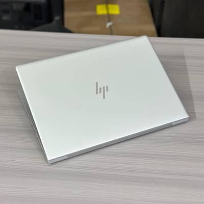 Hp New Logo UltraSlim Core i5 8Th Generation 8GB Ram DDR4