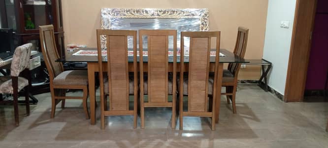 8 seater dinning table