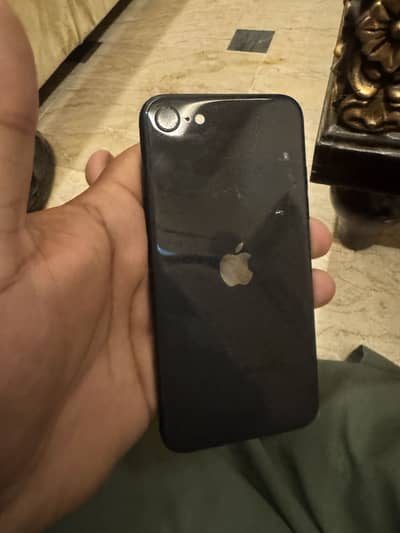 Apple iPhone SE