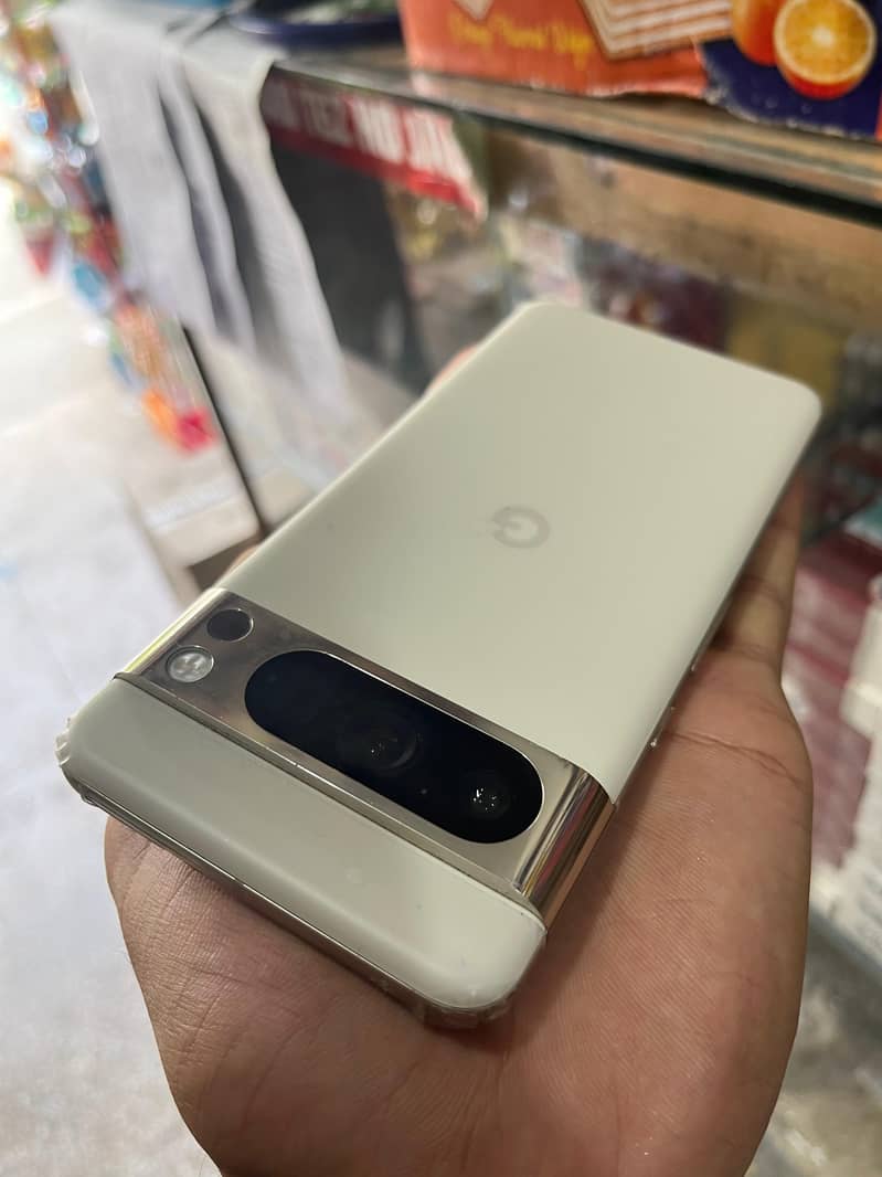 Google Pixel 8 Pro 1
