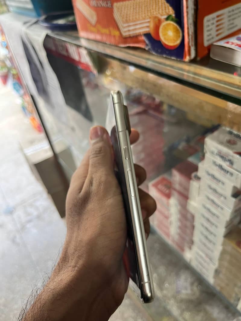 Google Pixel 8 Pro 3