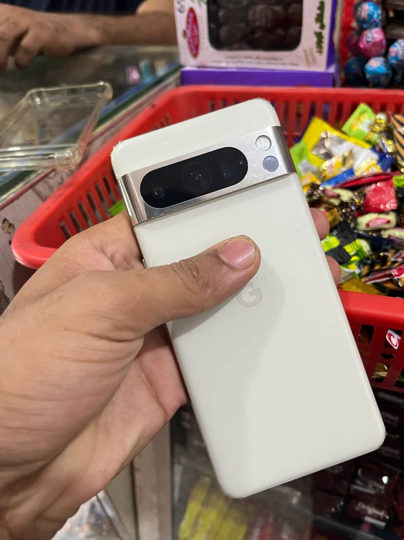 Google Pixel 8 Pro 7