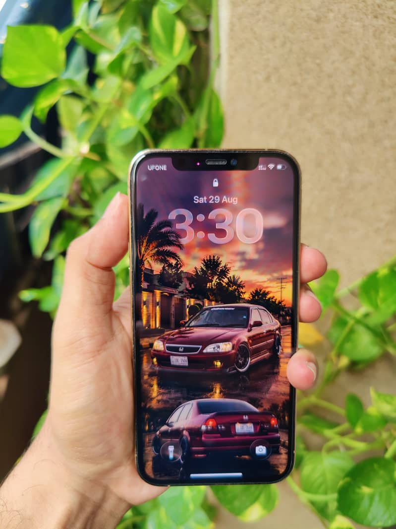 Apple iPhone 12 Pro 1