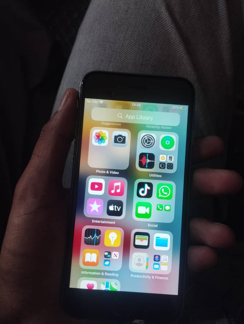 Apple iPhone 6S 1