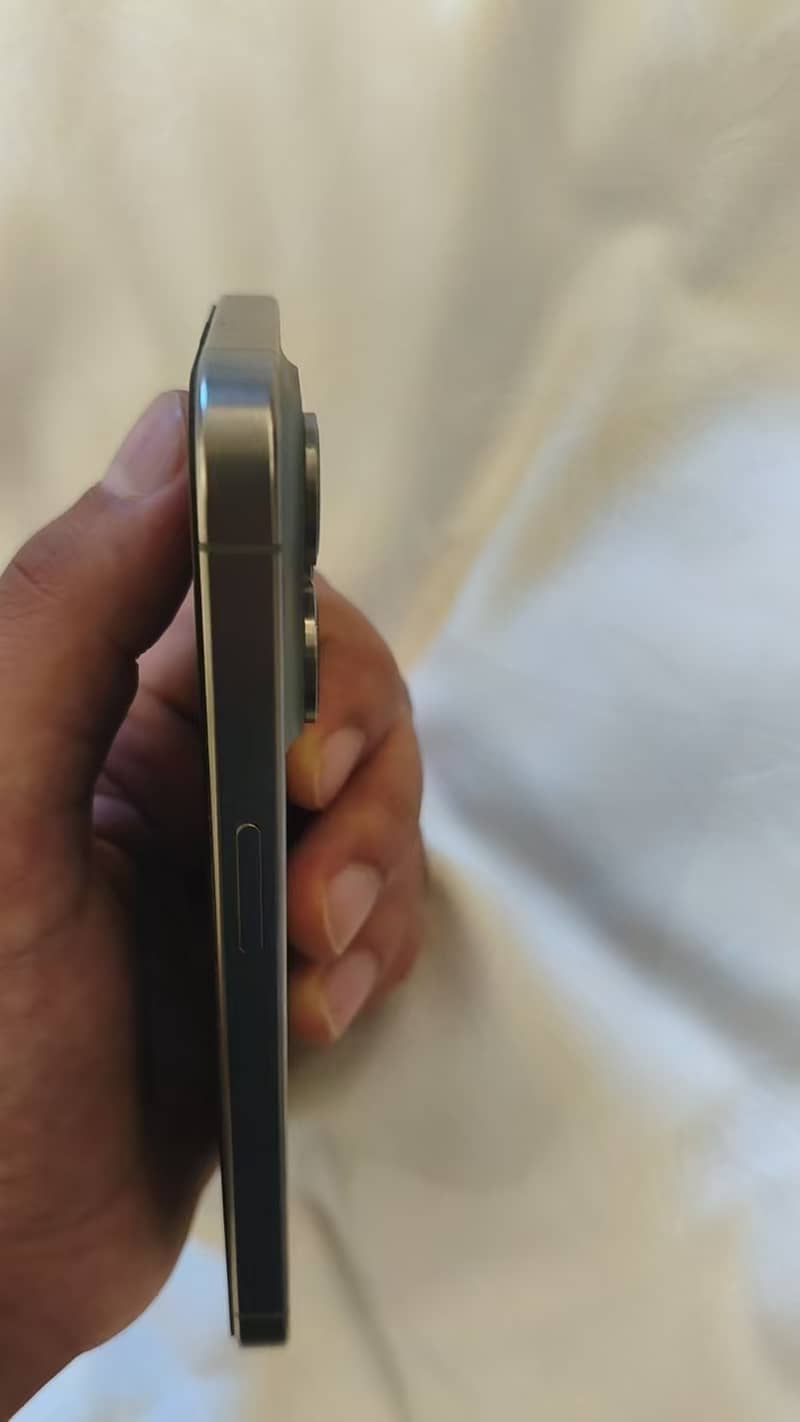 Apple iPhone 15 Pro 5