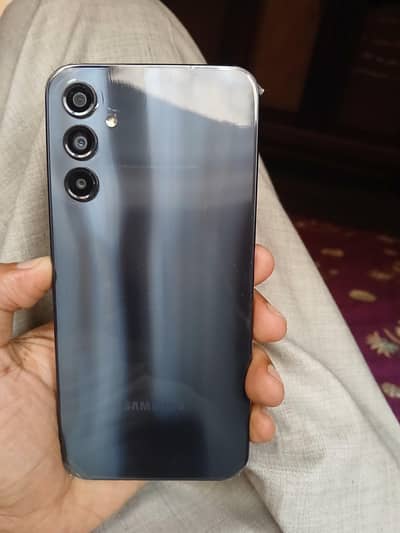 samsung A24 (8,128)