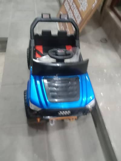 kids Battery car For sale Remote control  Rechargeable new  cond