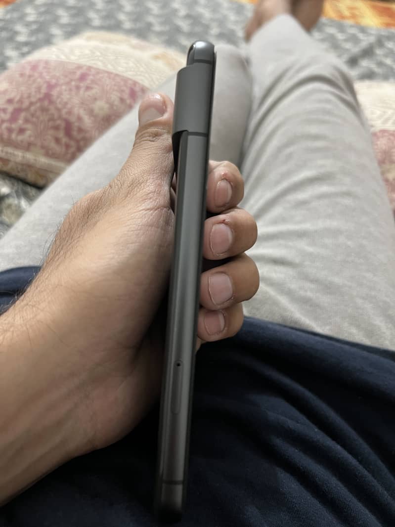 Google Pixel 8 3