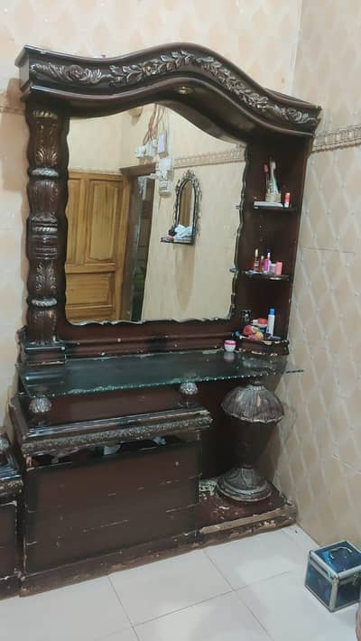 Used Bedroom Furniture Set for Sale