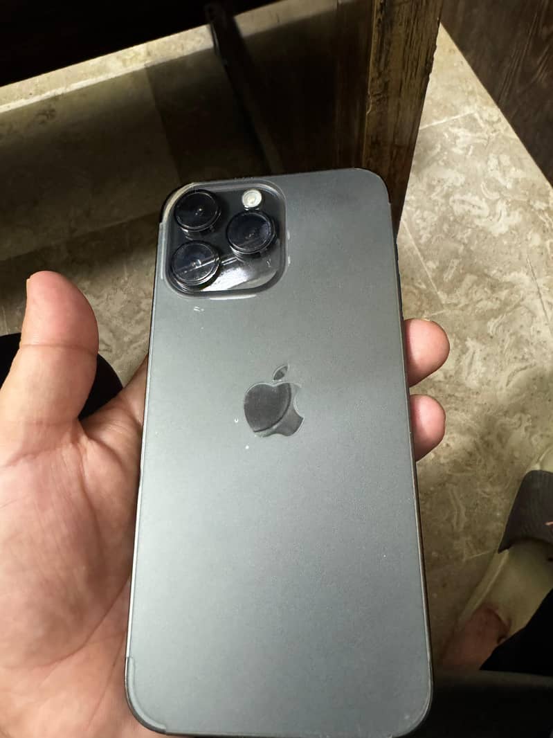 Apple iPhone 14 Pro Max 0