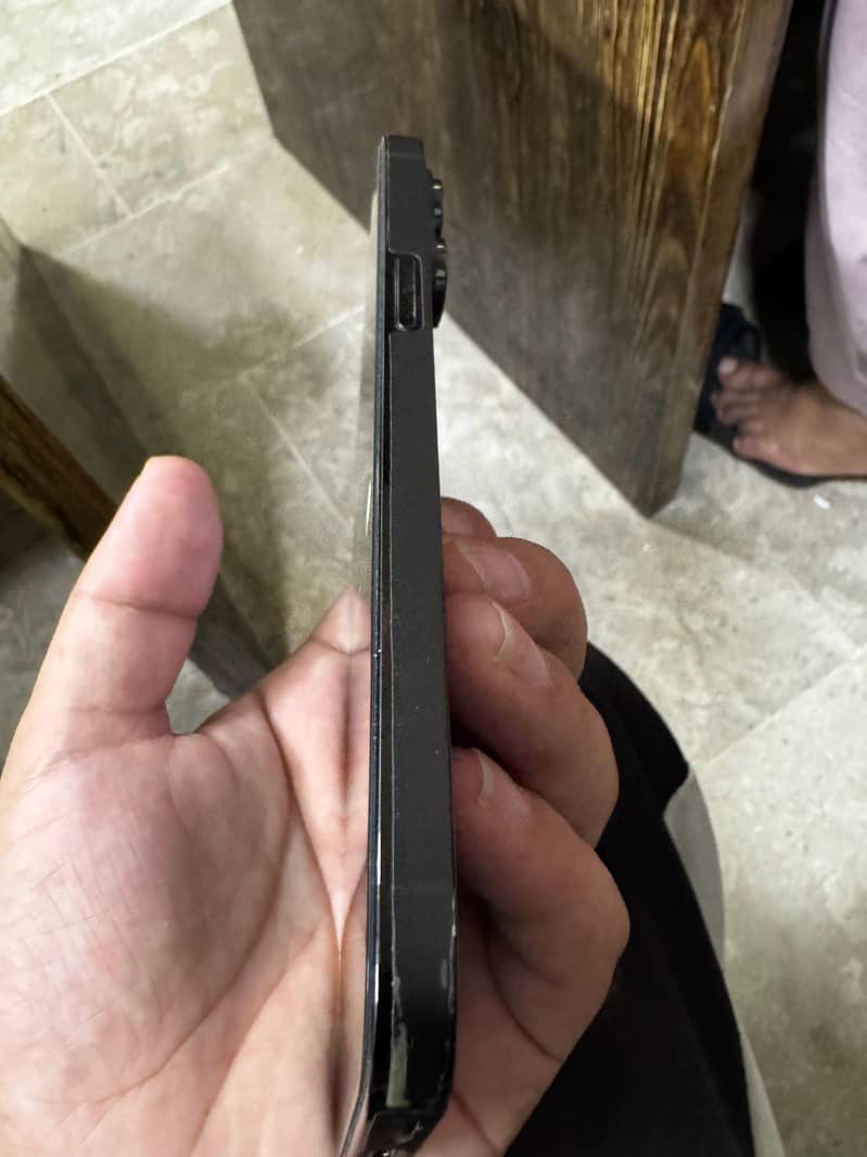 Apple iPhone 14 Pro Max 2