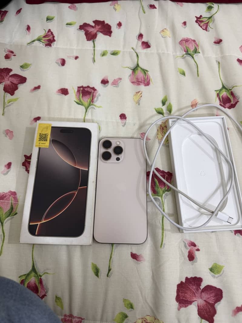 Apple iPhone 16 Pro Max 1