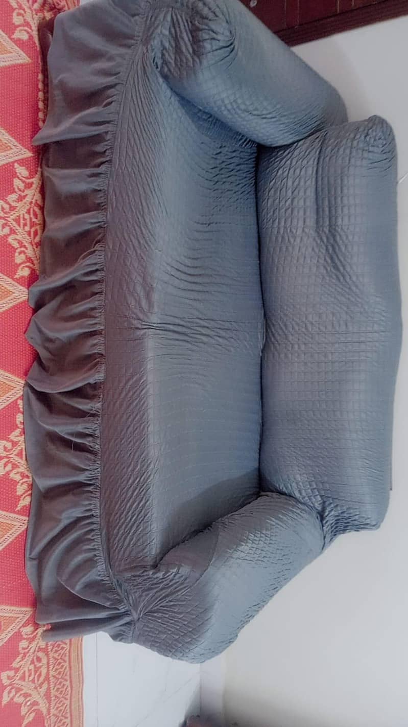 7 seater sofa with table 4