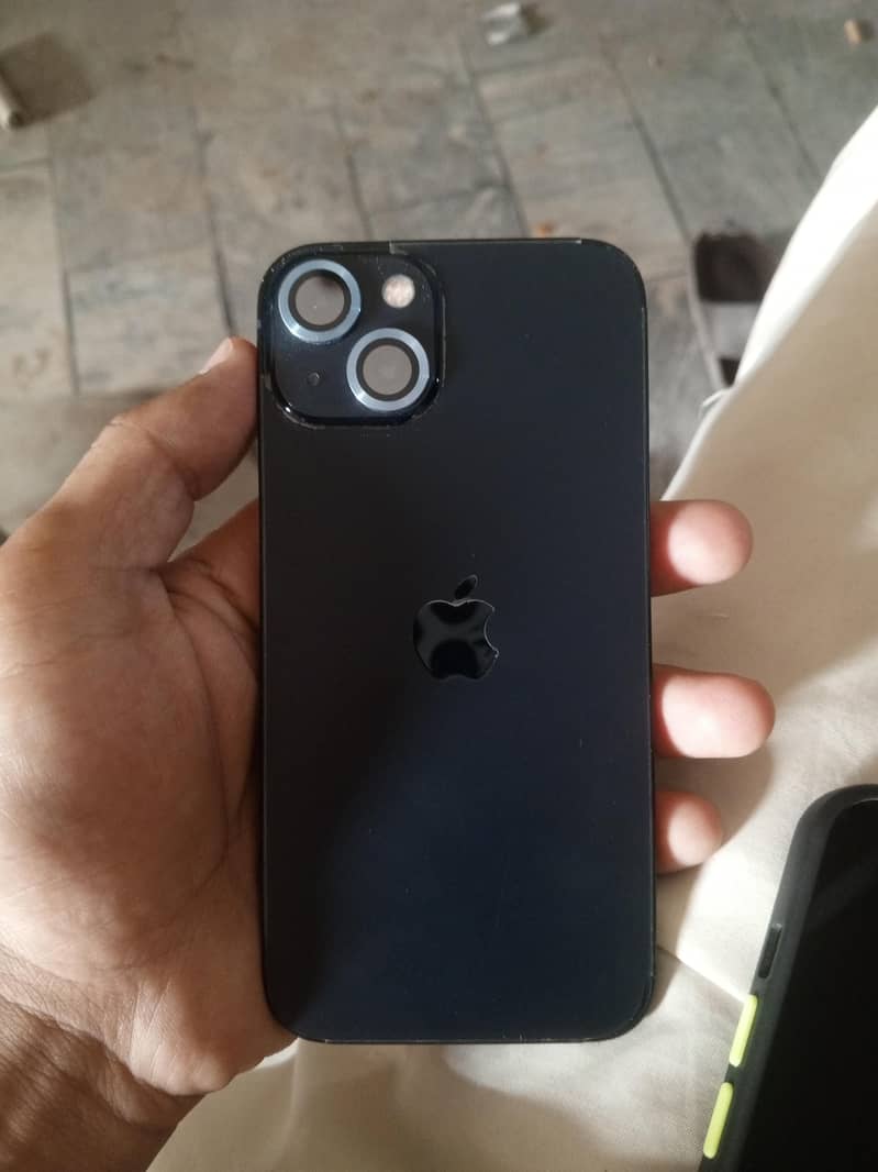 Apple iPhone 13 2