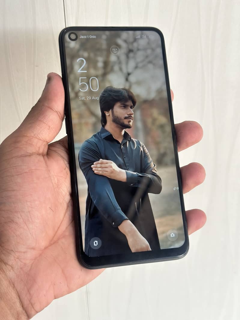 OPPO A76 0