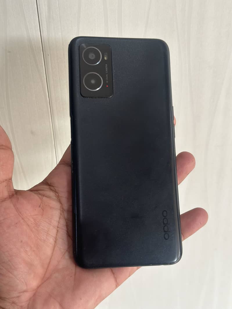 OPPO A76 1