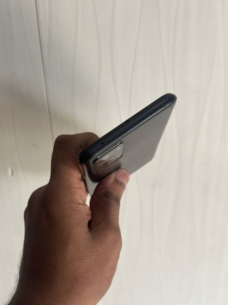 OPPO A76 5